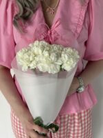 Монобукет из белых гвоздик 9 шт