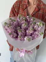 Монобукет из одноголовых маттиол — изображение 2