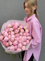 Монобукет из пионов Pillow Talk — изображение 3
