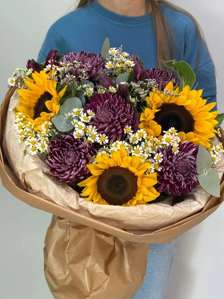 5285465537498971101 - Татьяна Косова Sunflowers и хризантемы в цветочной композиции, оформление в стиле Вместо Слов.
