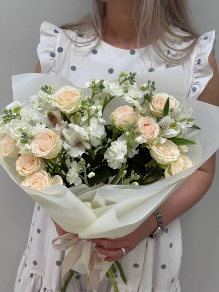 5292054537022077305 - Татьяна Косова Букет из нежных белых и розовых цветов, свадебный или праздничный, оформление цветами.
