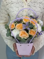 Композиция с клематисом