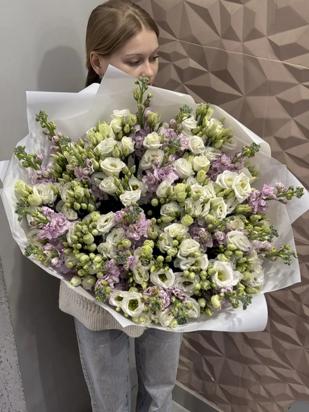 21 (3) - Татьяна Косова Букет эустом с ароматной маттиолой — изображение 1